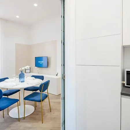 White Flat Cross Appartement *